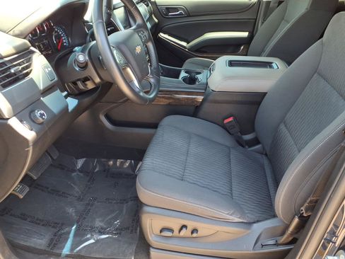 Used 2018 Chevrolet Tahoe LS RWD image 11