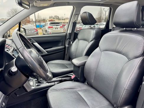 Used 2016 Subaru Forester 2.5i Touring w/ Eyesight & Navigation System image 20