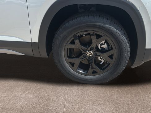 New 2026 Volkswagen Atlas Peak Edition AWD/4WD image 9