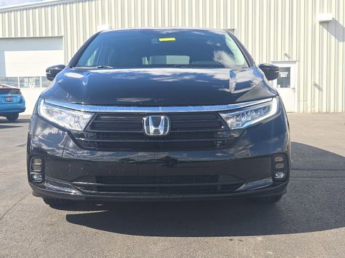 Used 2024 Honda Odyssey EX-L image 2