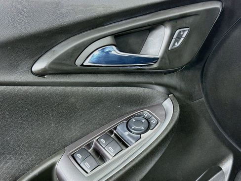Used 2023 Chevrolet Malibu LT FWD image 18