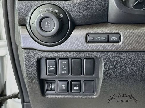 Used 2024 Nissan Titan PRO-4X w/ Pro-4x Utility Package AWD/4WD image 10