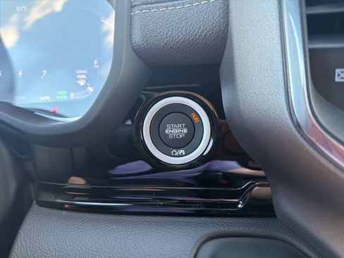 New 2026 RAM 1500 Laramie AWD/4WD image 24