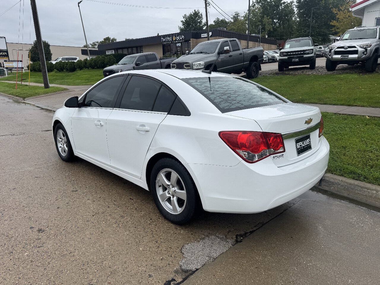 Used 2014 Chevrolet Cruze LT FWD image 3