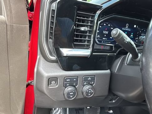 Used 2022 Chevrolet Silverado 1500 RST w/ Z71 Off-Road Package AWD/4WD image 21