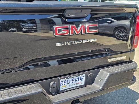 Used 2020 GMC Sierra 1500 Elevation w/ Elevation Value Package AWD/4WD image 14