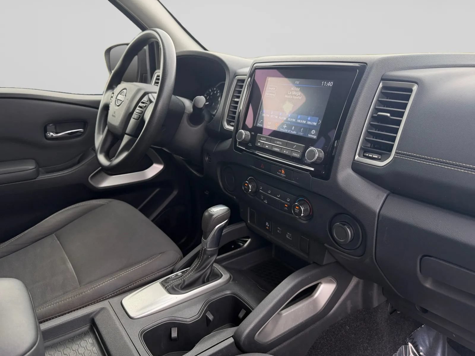 Used 2023 Nissan Frontier SV w/ Technology Package RWD image 34
