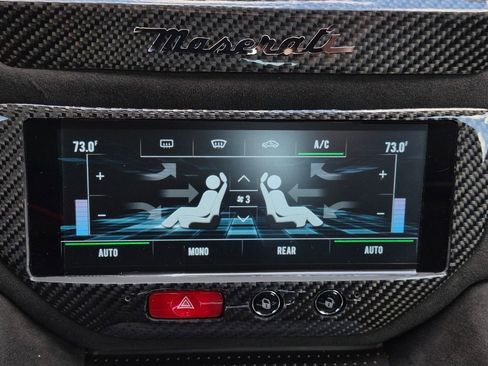 Used 2013 Maserati GranTurismo MC image 32