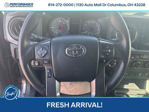 Used 2017 Toyota Tacoma TRD Sport image 20