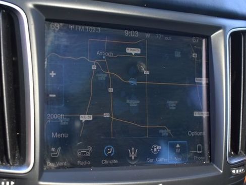 Used 2018 Maserati Levante GranLusso AWD/4WD image 36