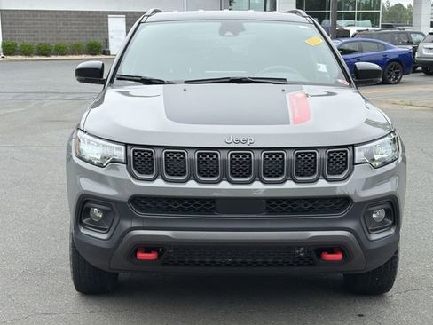Used 2023 Jeep Compass Trailhawk AWD/4WD image 7