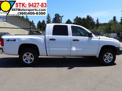 Used 2005 Dodge Dakota SLT w/ Trailer Tow Group AWD/4WD image 9