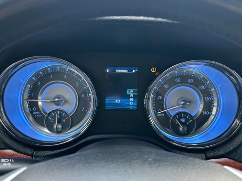Used 2014 Chrysler 300 image 46