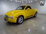 Used 2005 Chevrolet SSR w/ Preferred Equipment Group image 2