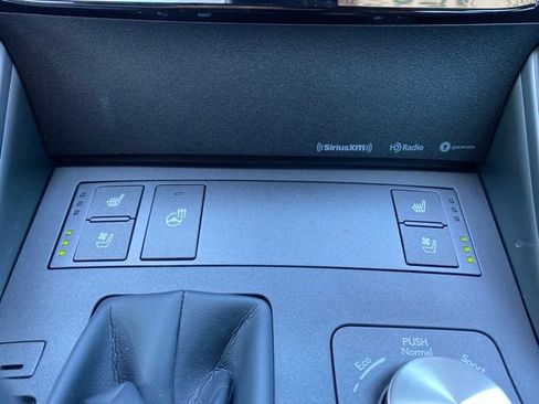Used 2025 Lexus IS 350 F Sport w/ Navigation Package RWD image 9