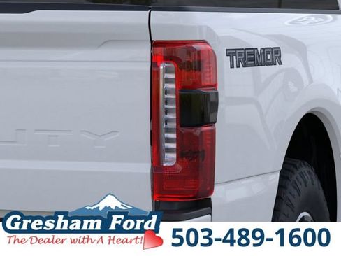 New 2026 Ford F250 XLT w/ XLT Premium Package AWD/4WD image 24