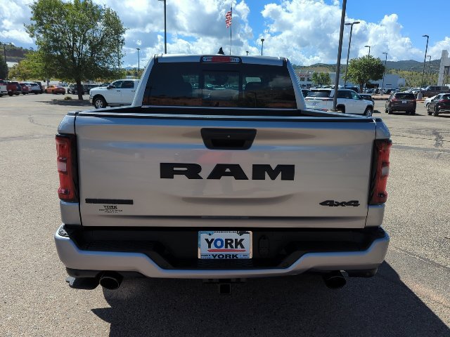 Used 2025 RAM 1500 Big Horn AWD/4WD image 5