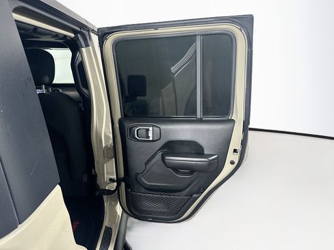 Used 2020 Jeep Gladiator Sport w/ Quick Order Package 24S AWD/4WD image 30