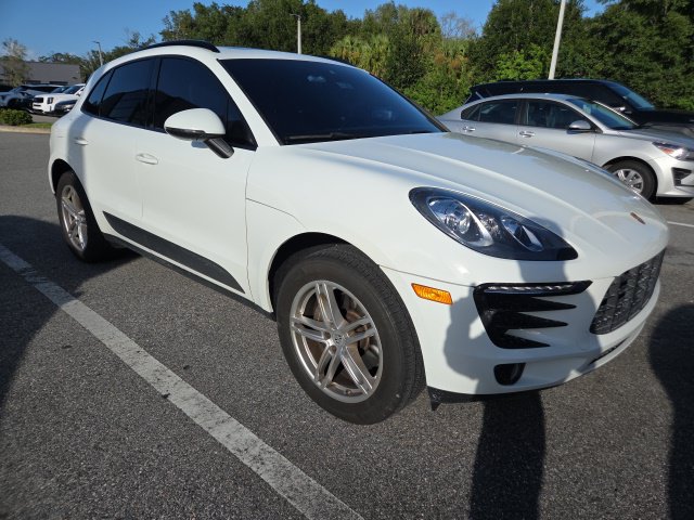 Used 2018 Porsche Macan AWD/4WD image 5