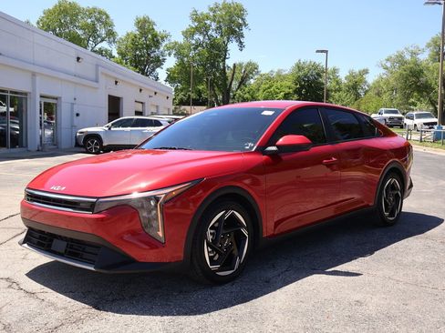 Used 2025 Kia K4 EX FWD image 3