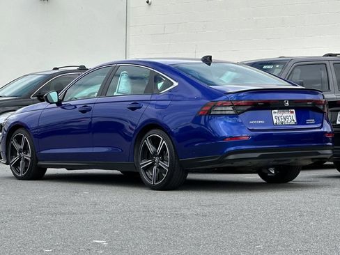 Used 2024 Honda Accord Sport image 5