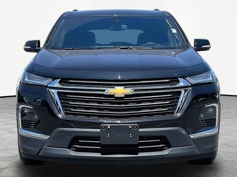 Used 2023 Chevrolet Traverse LT AWD/4WD image 2