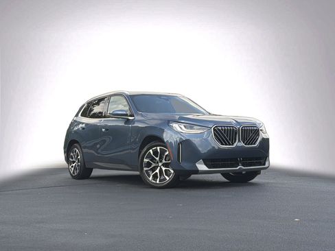 Used 2026 BMW X3 xDrive30i AWD/4WD image 2