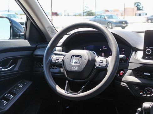 Certified 2023 Honda Accord EX image 16