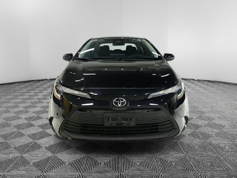 Used 2023 Toyota Corolla LE image 8