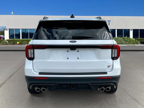 Certified 2025 Ford Explorer ST AWD/4WD image 6