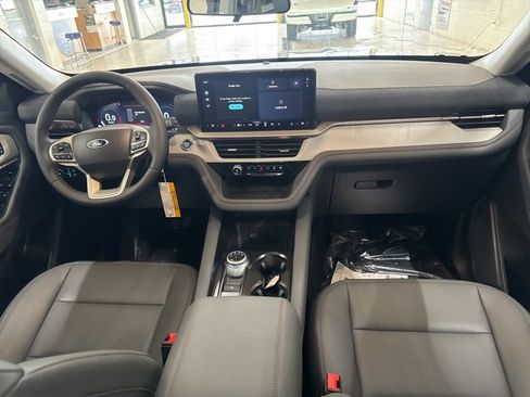 New 2026 Ford Explorer Active w/ Active Comfort Package image 20