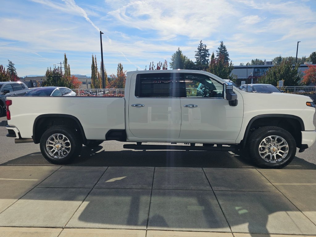Used 2024 Chevrolet Silverado 2500 LTZ w/ LTZ Plus Package AWD/4WD image 8