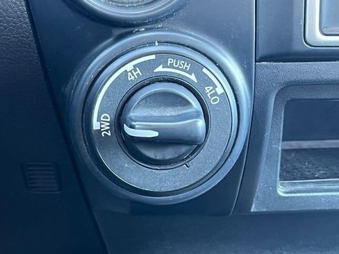 Used 2018 Nissan Titan S w/ S Utility Package image 26