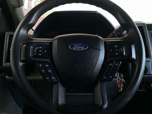 Used 2019 Ford F550 XL image 32