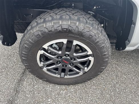 Used 2024 Toyota Tacoma TRD Sport image 18