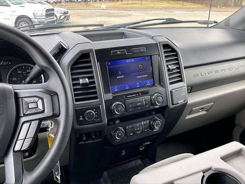 Used 2020 Ford F250 XL w/ STX Appearance Package image 9