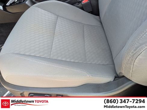 Certified 2023 Toyota Tacoma SR5 AWD/4WD image 15