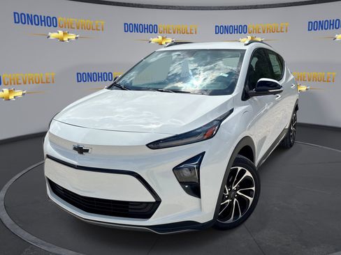 Used 2022 Chevrolet Bolt EUV Premier FWD image 4