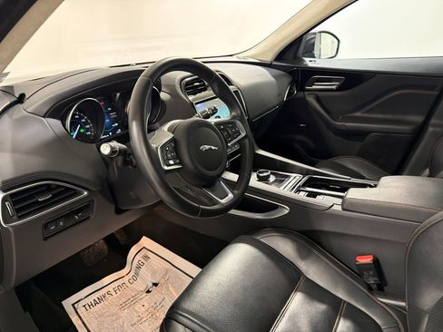 Used 2020 Jaguar F-PACE Prestige AWD/4WD image 10