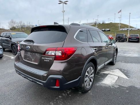 Used 2019 Subaru Outback 3.6R Touring image 3