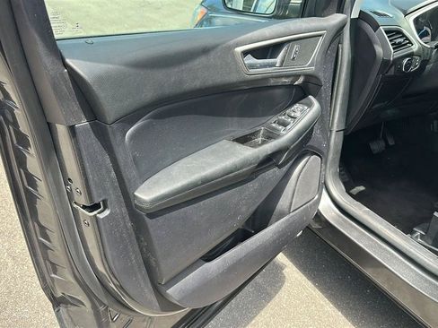 Used 2019 Ford Edge SEL w/ Equipment Group 201A FWD image 20