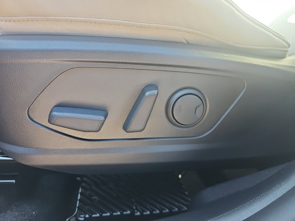 New 2026 Hyundai Tucson Limited AWD/4WD image 13