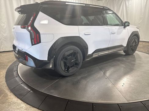 New 2026 Kia EV9 GT-Line image 5