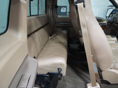 Used 1999 Ford F350 XL AWD/4WD image 15