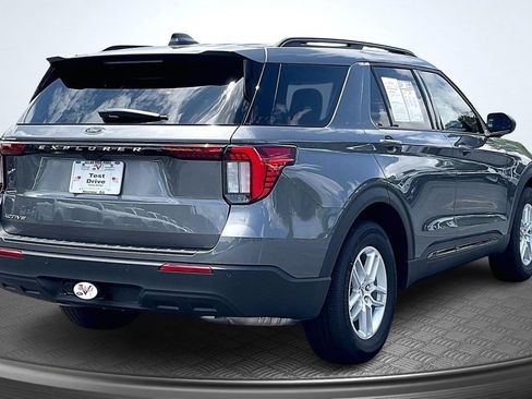 Used 2026 Ford Explorer Active RWD image 7