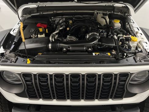 Used 2024 Jeep Wrangler Unlimited Rubicon AWD/4WD image 73
