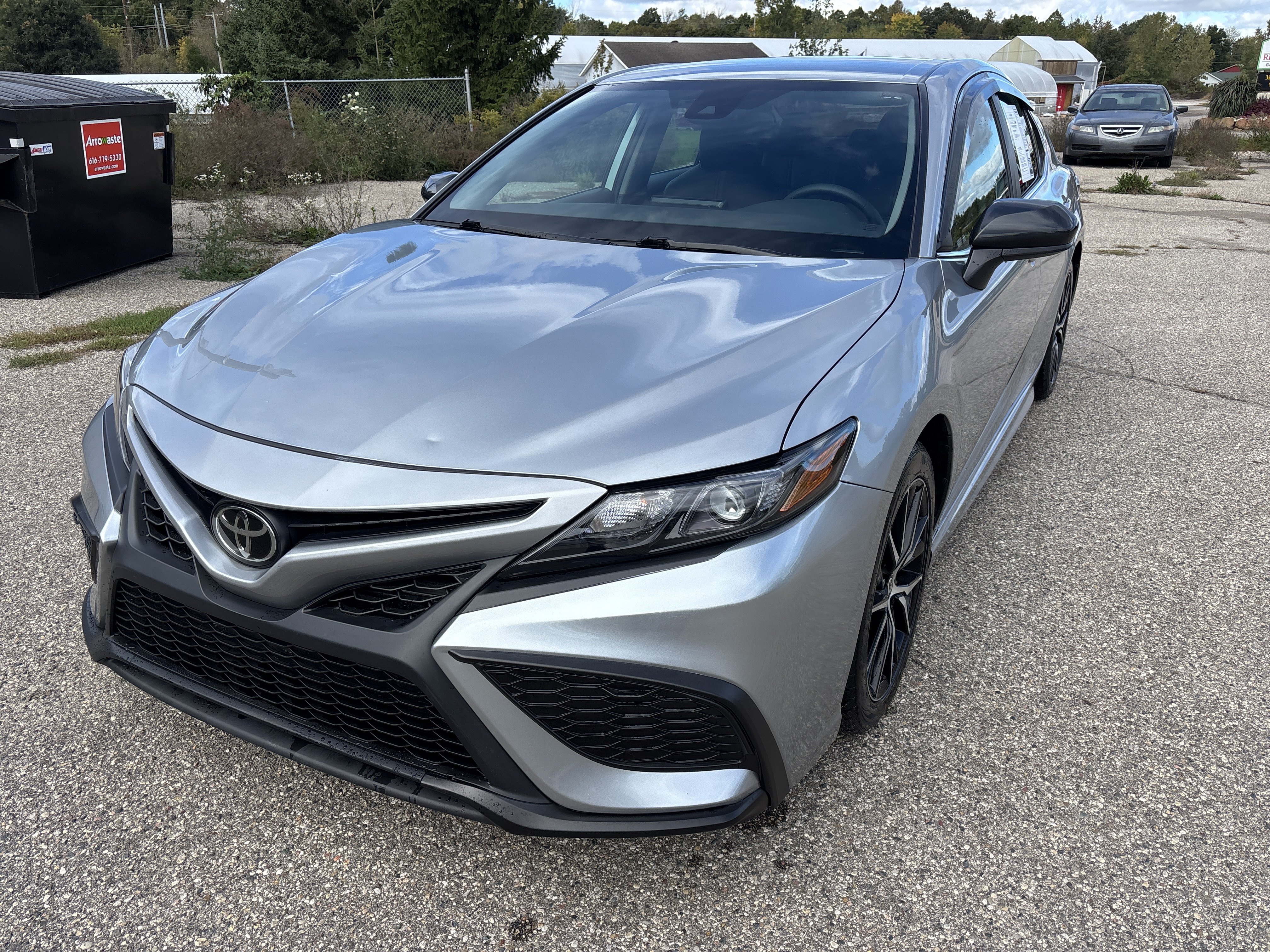 Used 2024 Toyota Camry SE FWD image 9