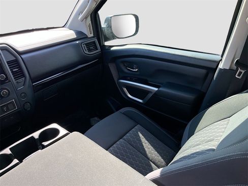 Used 2024 Nissan Titan SV w/ Accessory Utility Package image 21