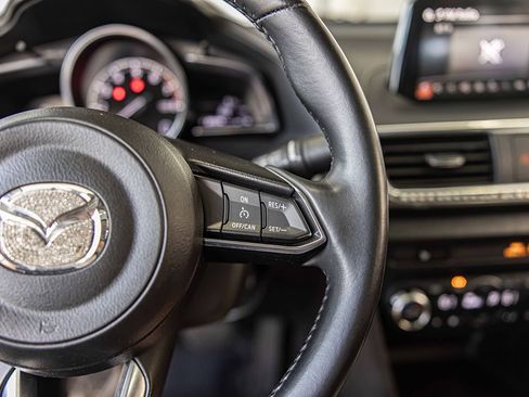 Used 2017 MAZDA MAZDA3 Grand Touring image 24