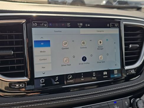 New 2026 Chrysler Pacifica Limited w/ S Appearance Package image 33